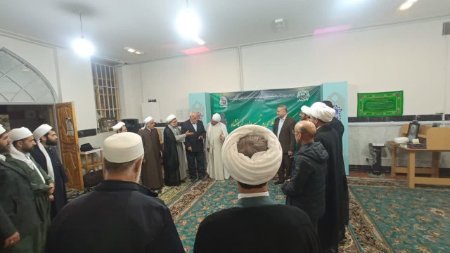 رو نمایی از دو کتاب برجسته